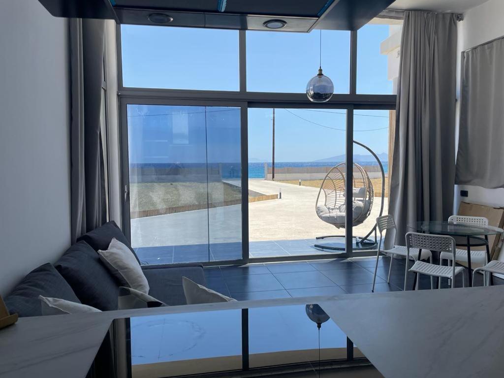 Beach Front Apartments 2-3-4 Elaionas  Eksteriør bilde